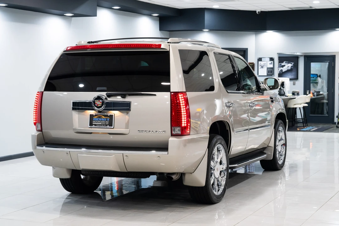 2013 Cadillac Escalade & EXT 3rd Gen - Image 18 of 31