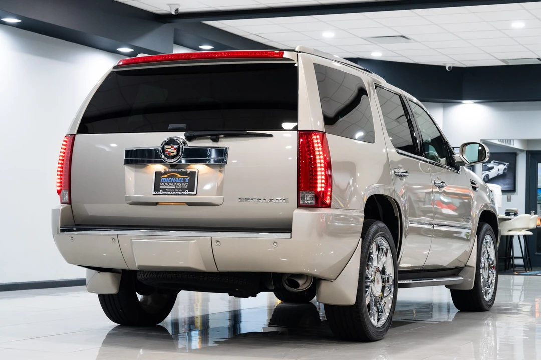 2013 Cadillac Escalade & EXT 3rd Gen - Image 20 of 31