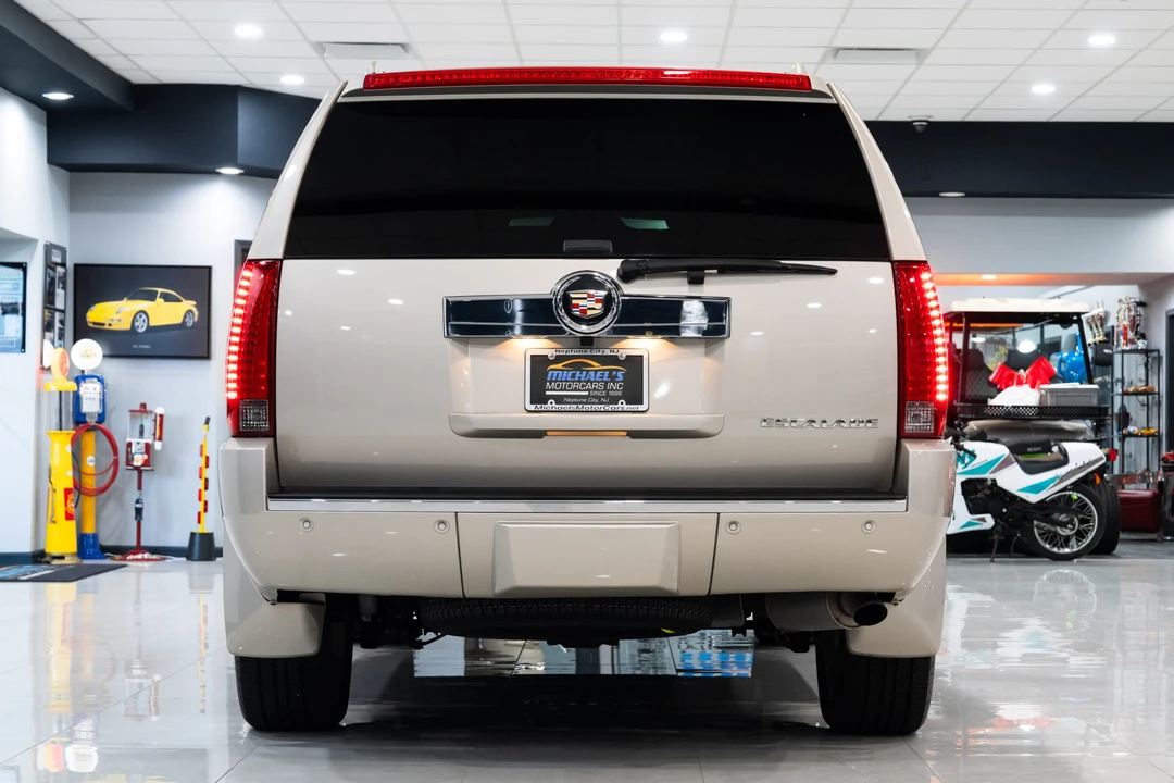 2013 Cadillac Escalade & EXT 3rd Gen - Image 21 of 31