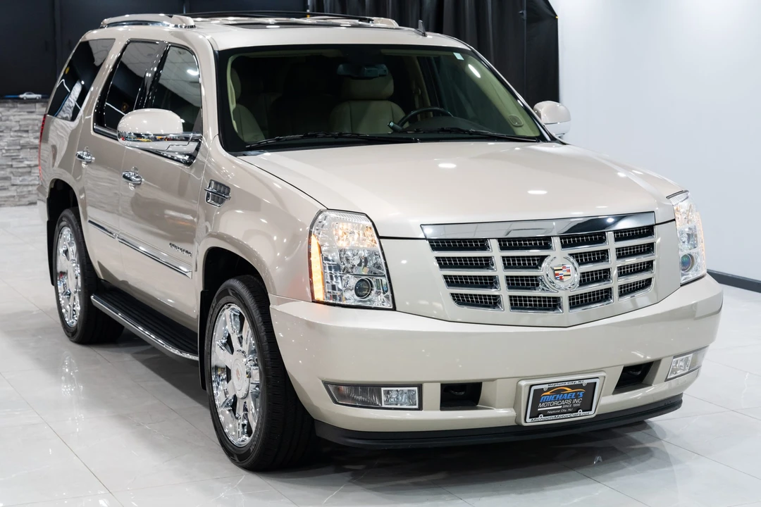 2013 Cadillac Escalade & EXT 3rd Gen - Image 11 of 31