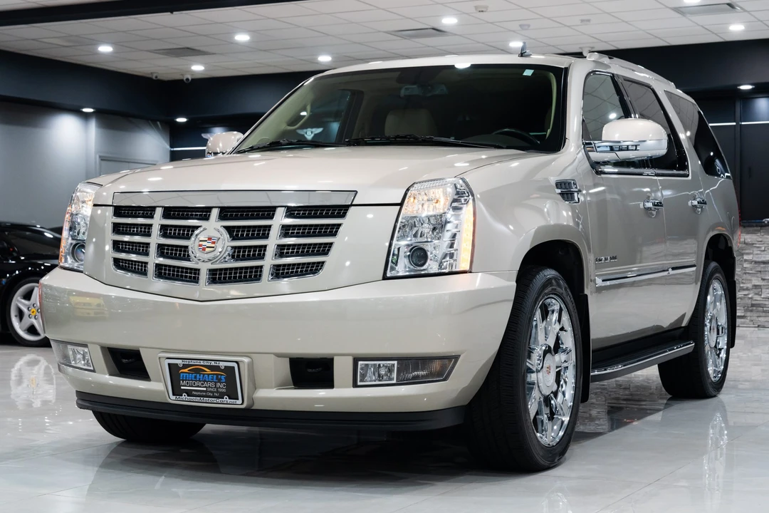 2013 Cadillac Escalade & EXT 3rd Gen - Image 6 of 31