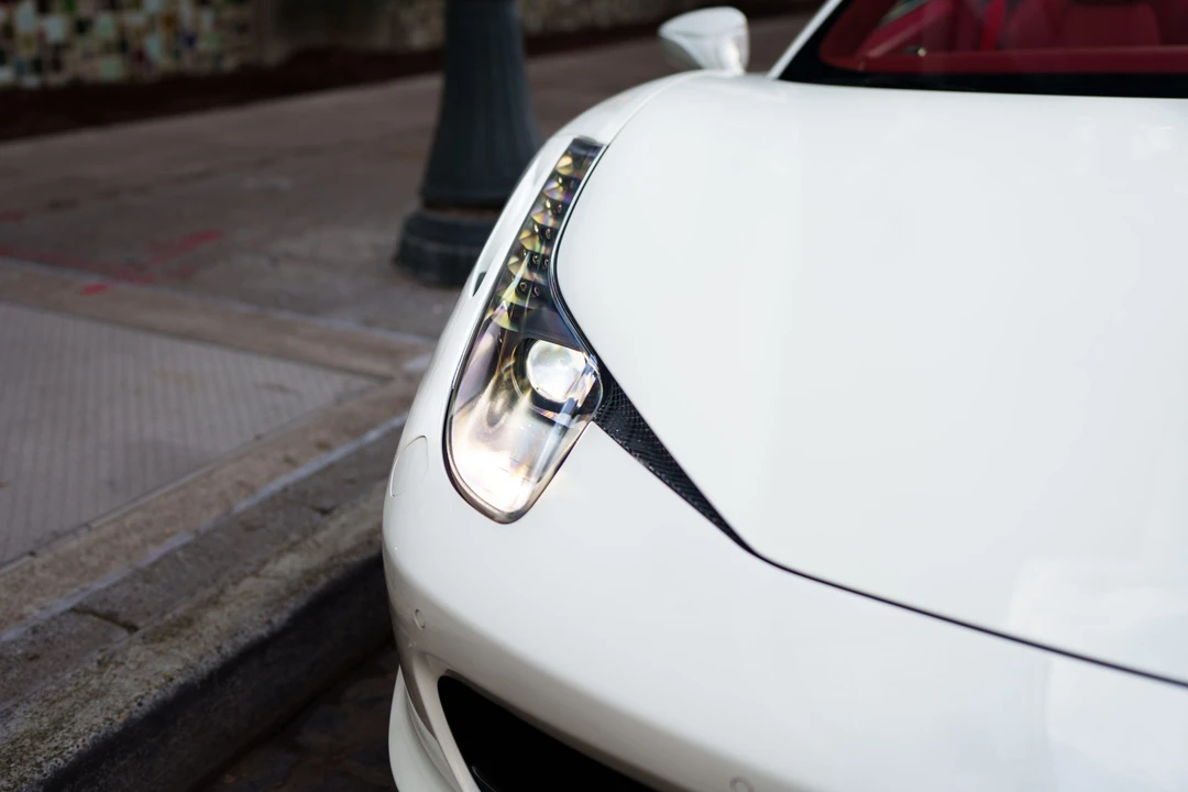 2013 Ferrari 458 Spider - Image 27 of 31