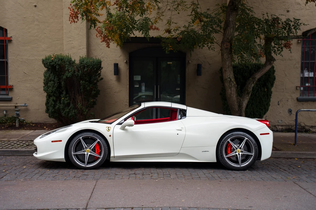 2013 Ferrari 458 Spider - Image 9 of 31