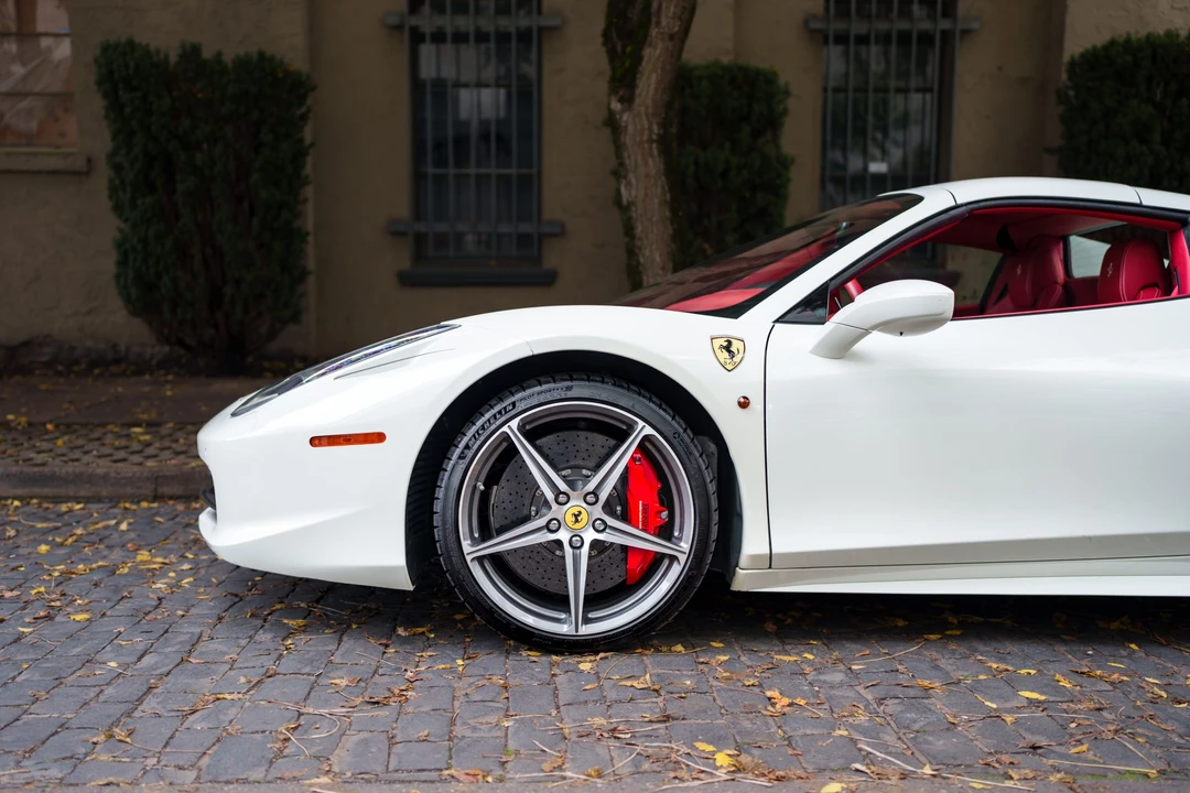 2013 Ferrari 458 Spider - Image 22 of 31