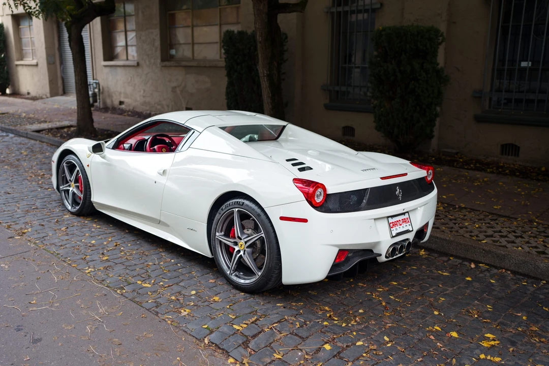 2013 Ferrari 458 Spider - Image 12 of 31