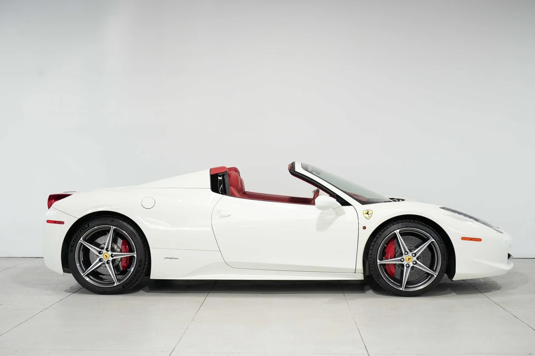 2013 Ferrari 458 Spider - Image 20 of 31