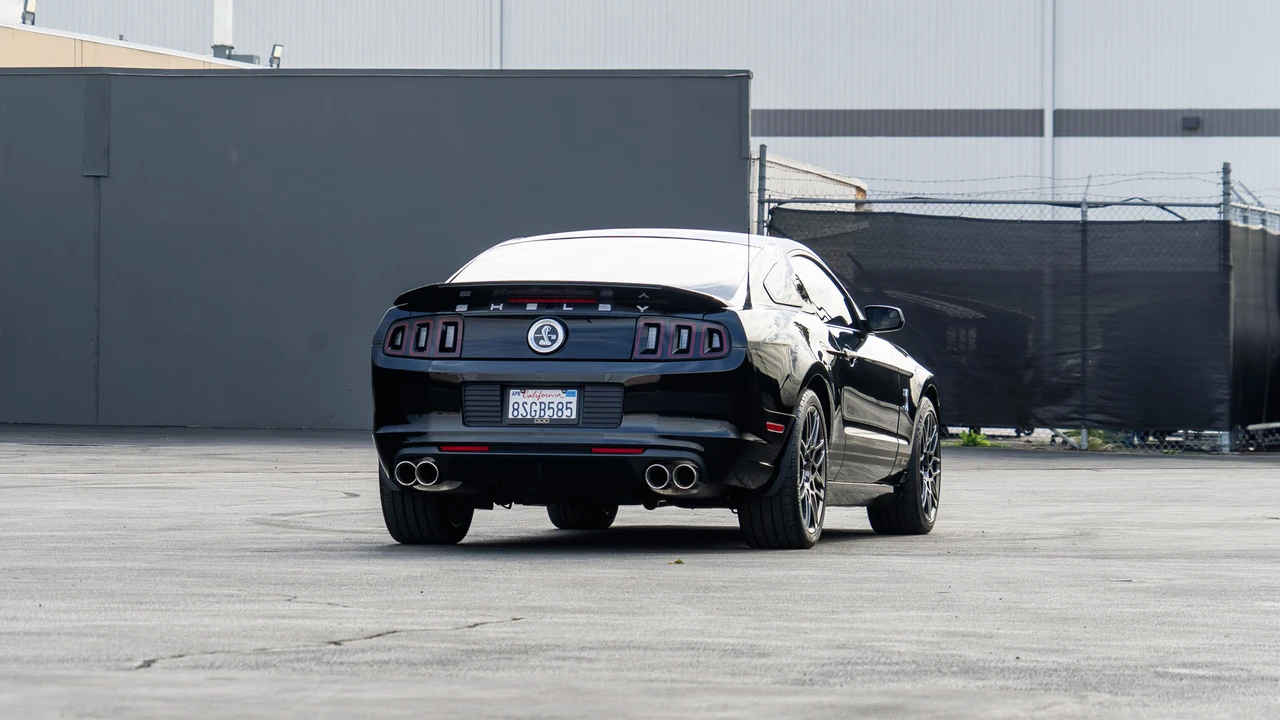 2013 Ford S197 Mustang - Image 9 of 31