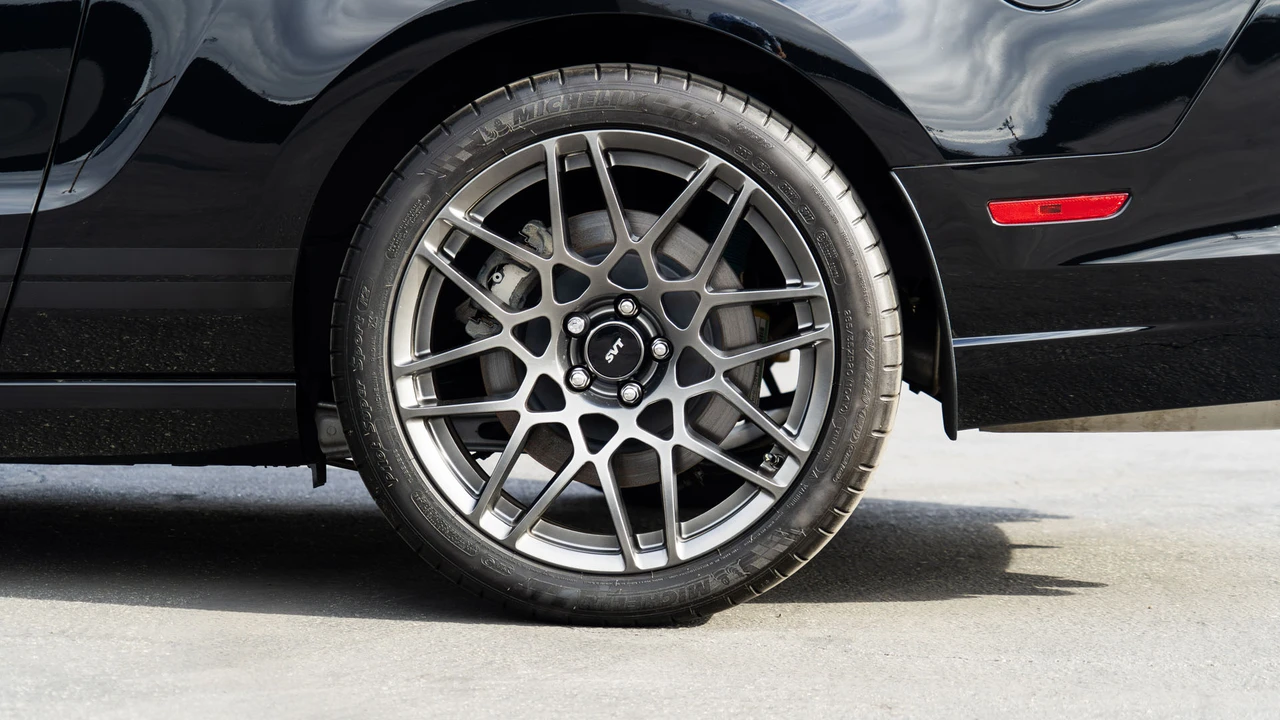 2013 Ford S197 Mustang - Image 26 of 31
