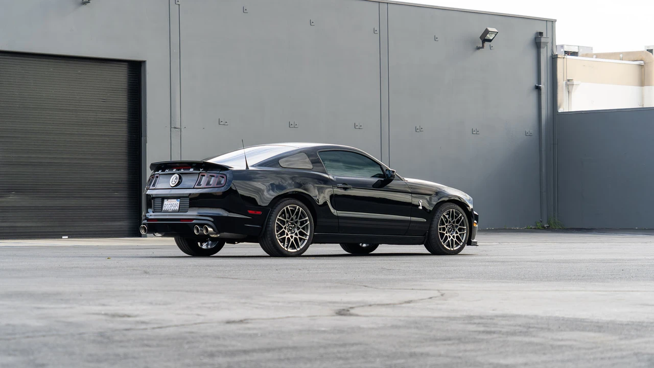 2013 Ford S197 Mustang - Image 11 of 31