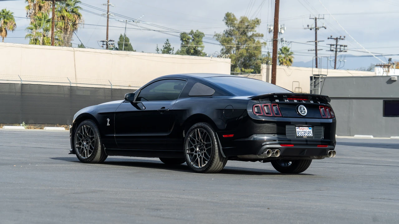 2013 Ford S197 Mustang - Image 14 of 31