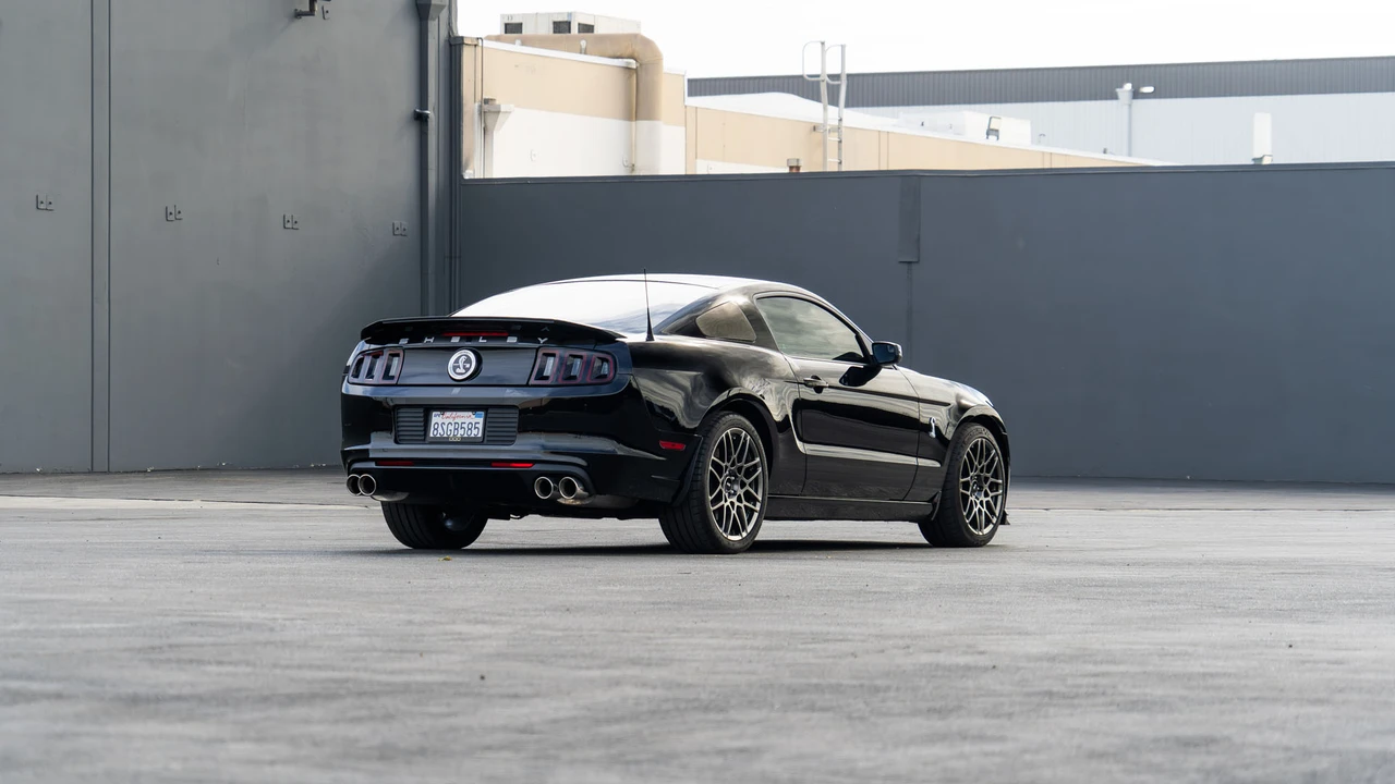 2013 Ford S197 Mustang - Image 7 of 31