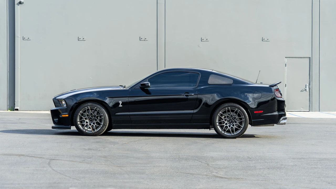 2013 Ford S197 Mustang - Image 12 of 31