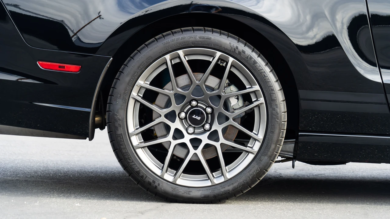 2013 Ford S197 Mustang - Image 25 of 31