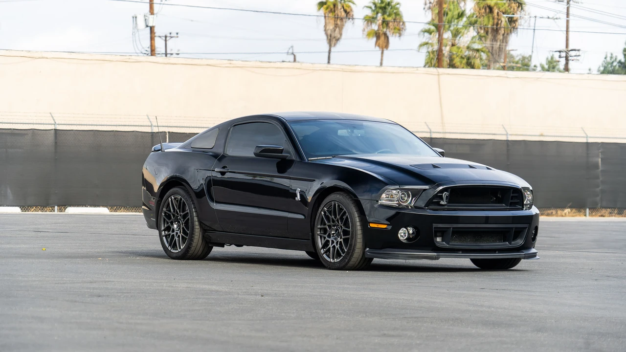 2013 Ford S197 Mustang - Image 6 of 31