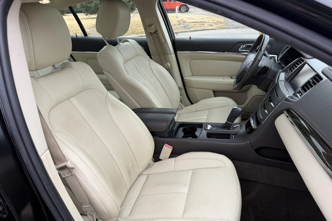 2013 Lincoln MKS - Image 4 of 8