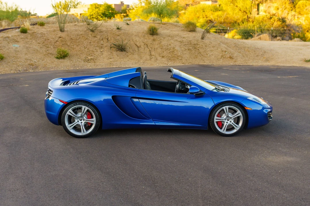2013 McLaren MP4-12C Spider - Image 15 of 31