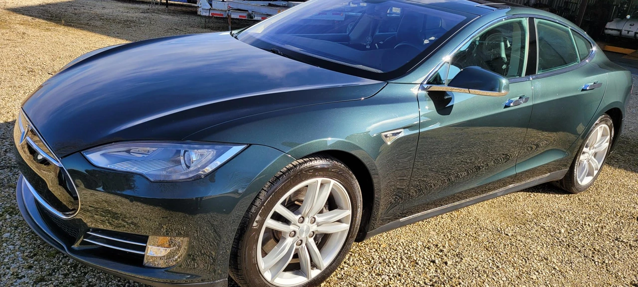 2013 Tesla Model S - Image 28 of 31