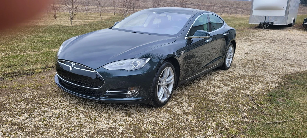 2013 Tesla Model S - Image 3 of 31