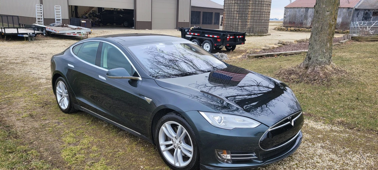 2013 Tesla Model S - Image 7 of 31