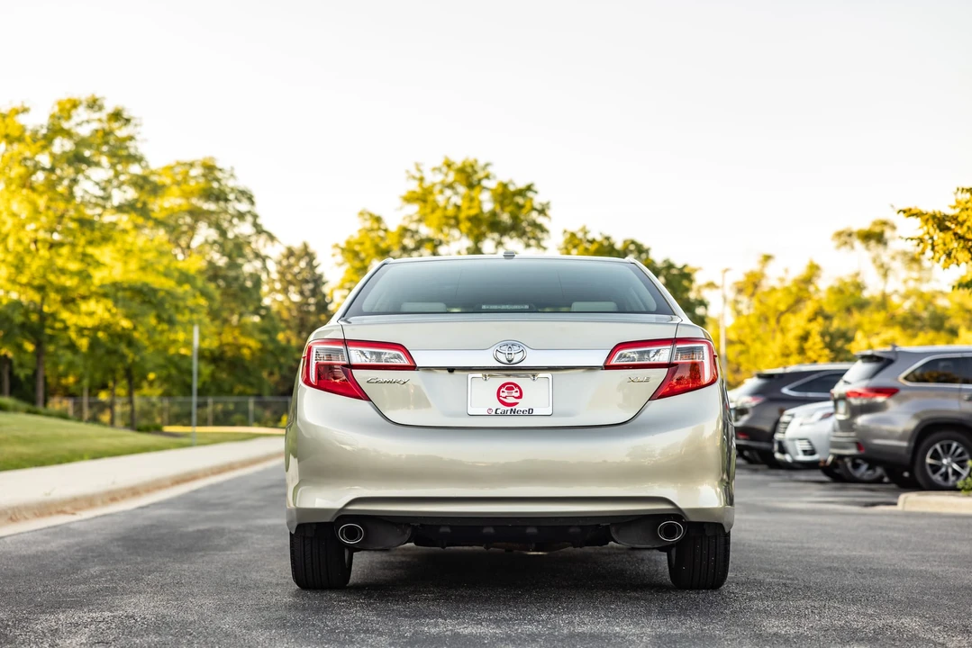 2013 Toyota Camry 7th Gen - Image 22 of 31