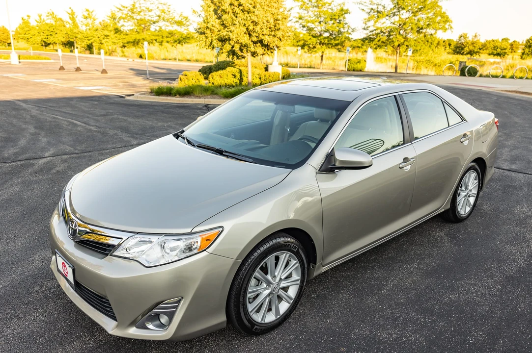 2013 Toyota Camry 7th Gen - Image 31 of 31