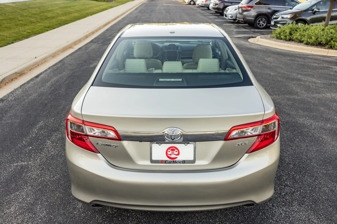 2013 Toyota Camry 7th Gen - Image 23 of 31