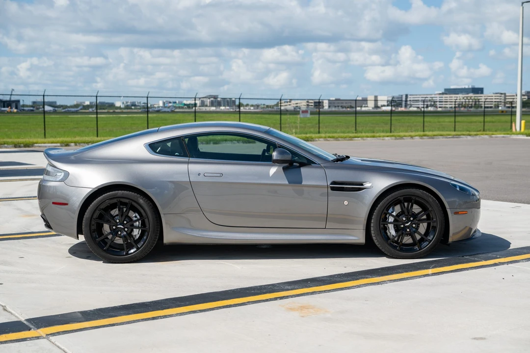 2014 Aston Martin V8 Vantage (2006-2017) - Image 8 of 31