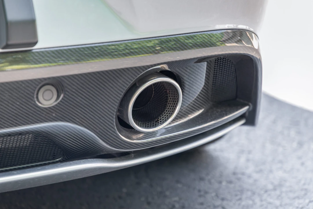 2014 Aston Martin Vanquish 2nd Gen - Image 28 of 31