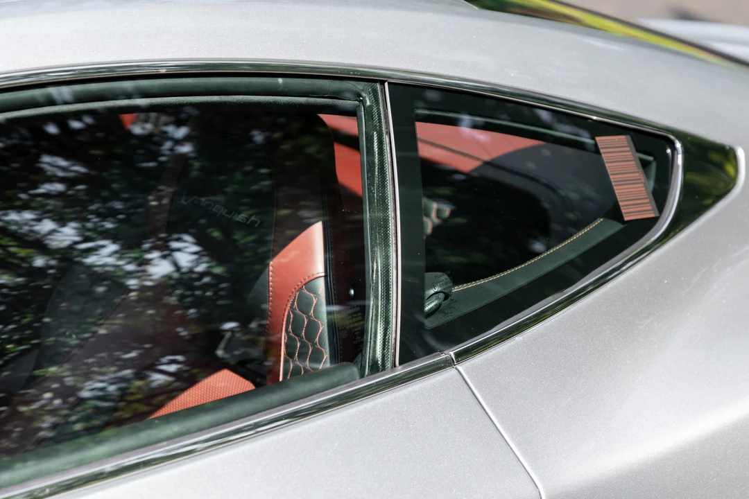 2014 Aston Martin Vanquish 2nd Gen - Image 21 of 31