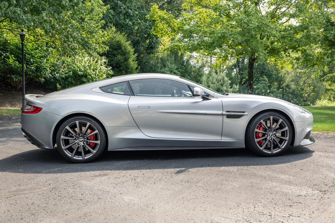 2014 Aston Martin Vanquish 2nd Gen - Image 5 of 31