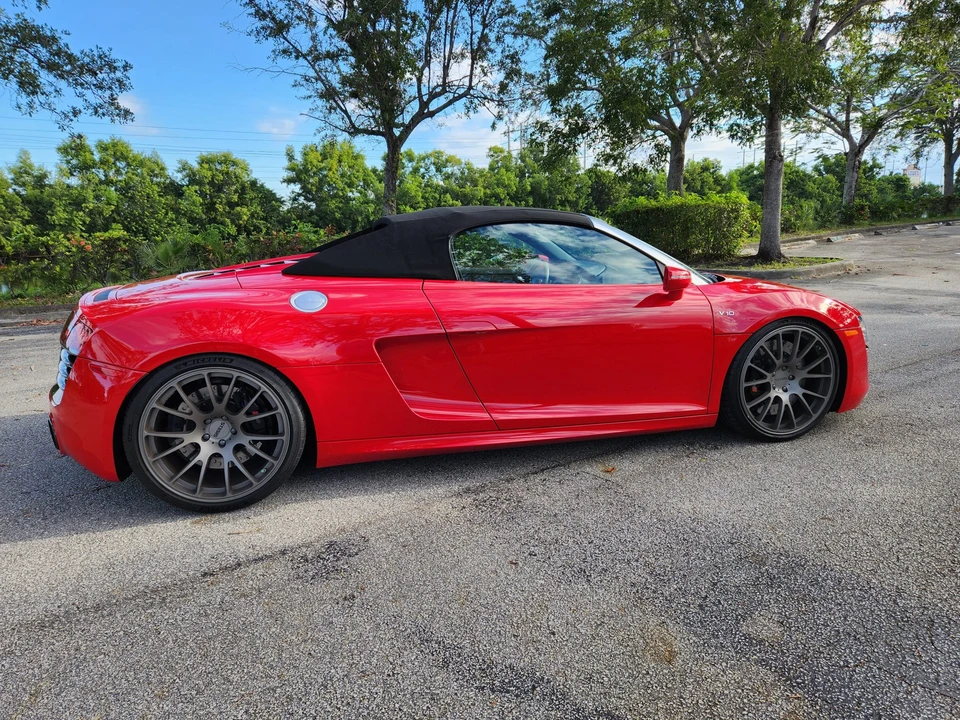 2014 Audi 42 R8 - Image 12 of 31