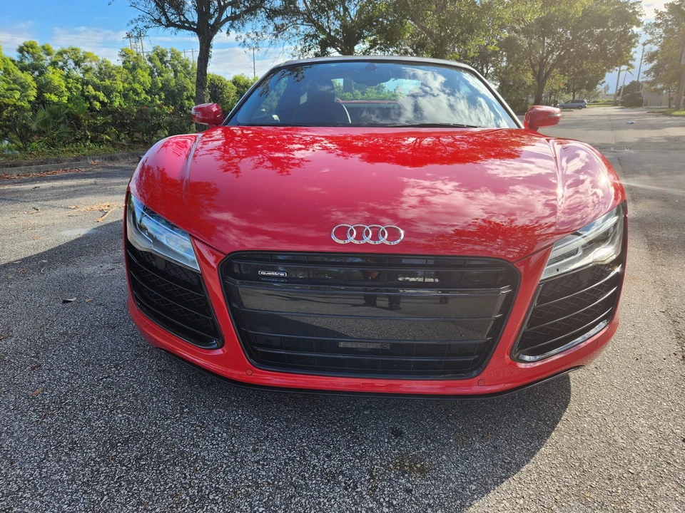 2014 Audi 42 R8 - Image 16 of 31