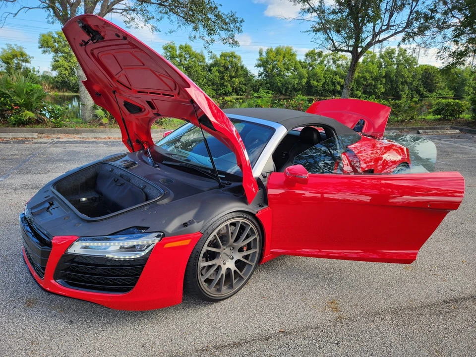 2014 Audi 42 R8 - Image 30 of 31