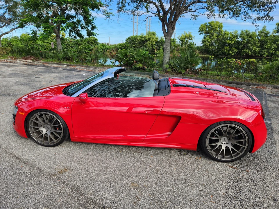 2014 Audi 42 R8 - Image 20 of 31