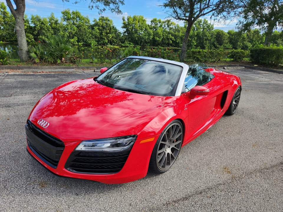 2014 Audi 42 R8 - Image 17 of 31