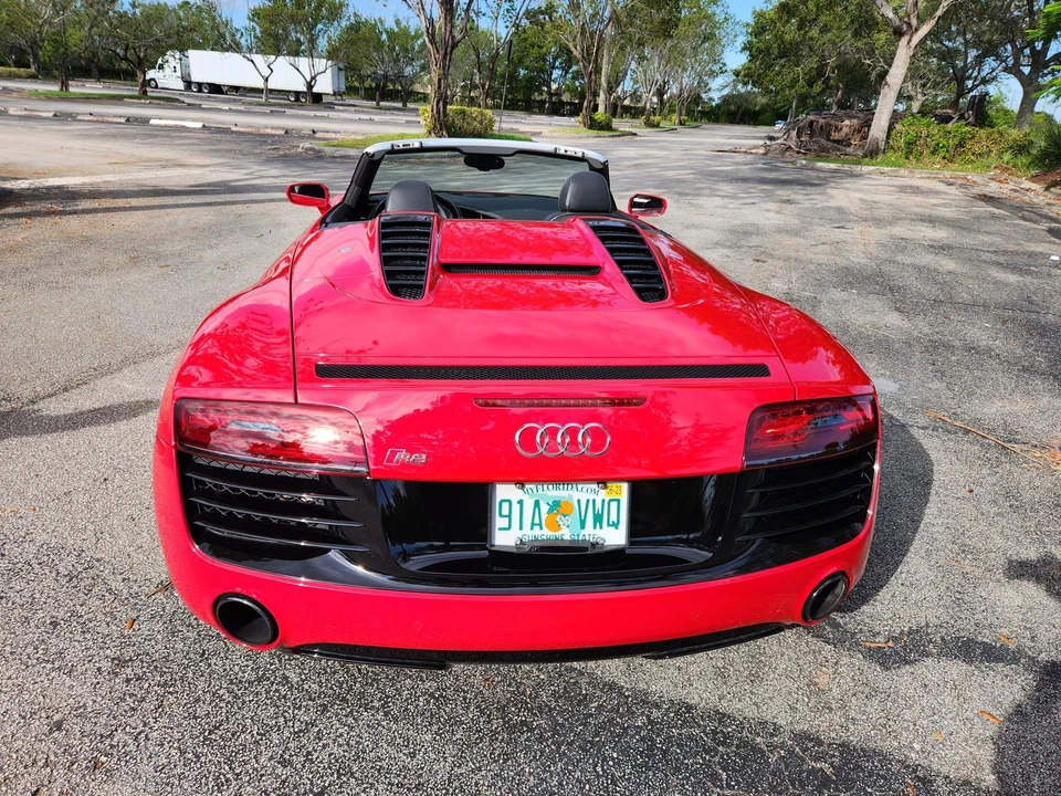 2014 Audi 42 R8 - Image 23 of 31