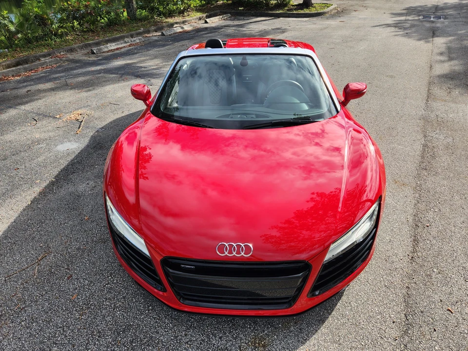 2014 Audi 42 R8 - Image 27 of 31