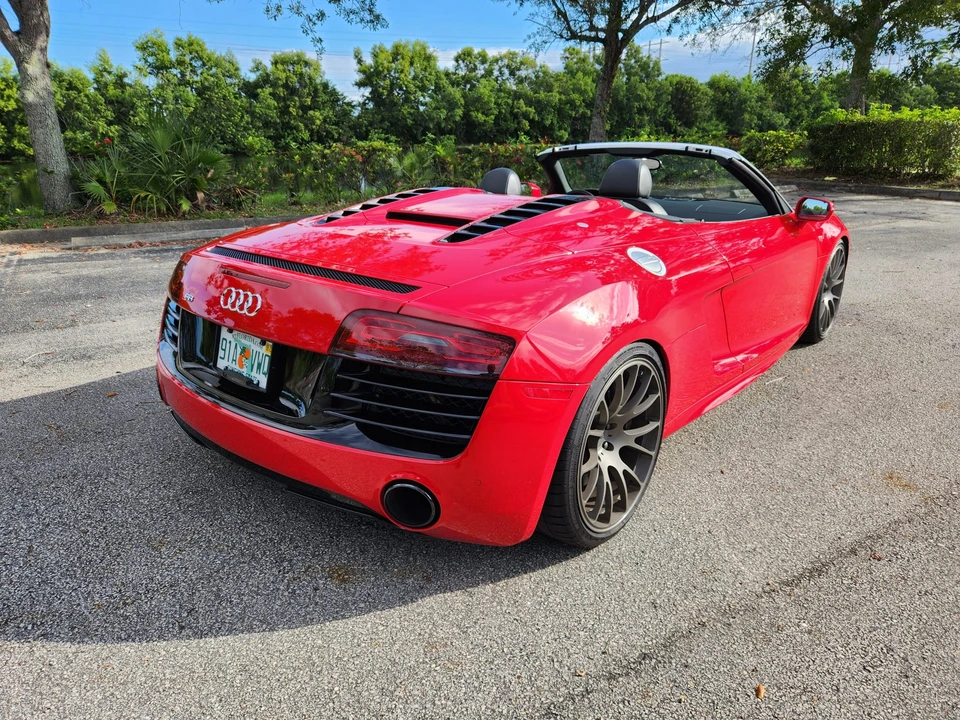 2014 Audi 42 R8 - Image 24 of 31