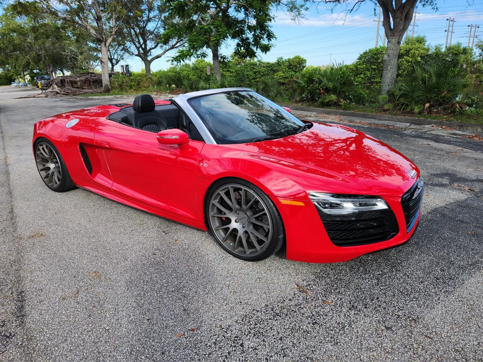 2014 Audi 42 R8 - Image 26 of 31
