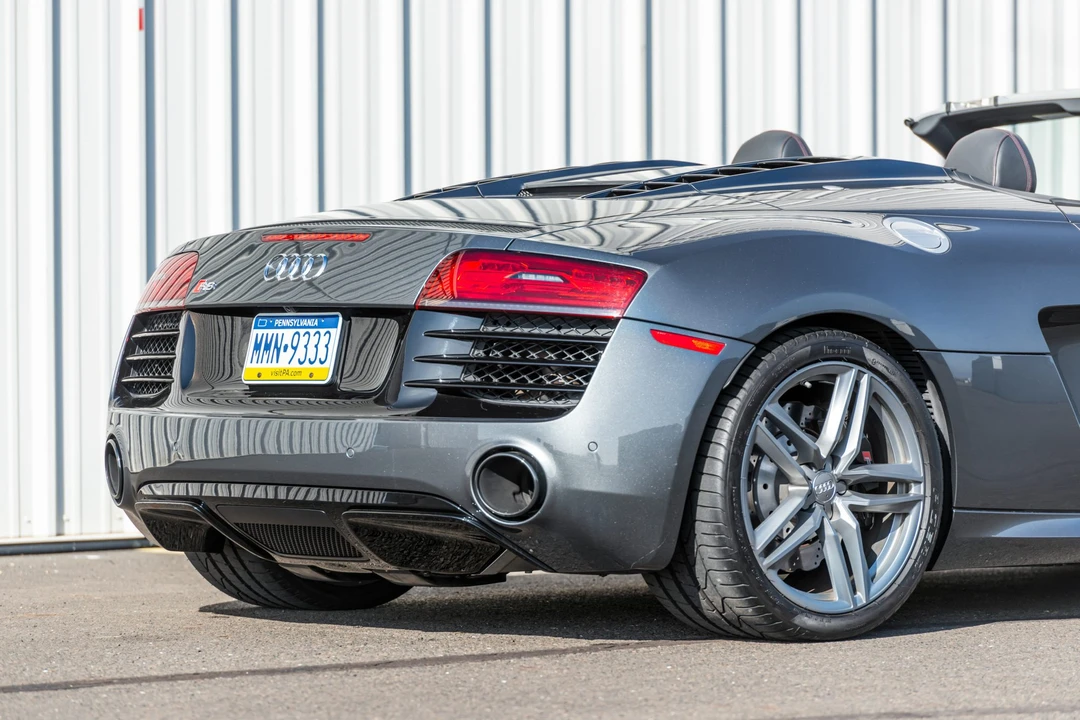 2014 Audi 42 R8 - Image 29 of 31