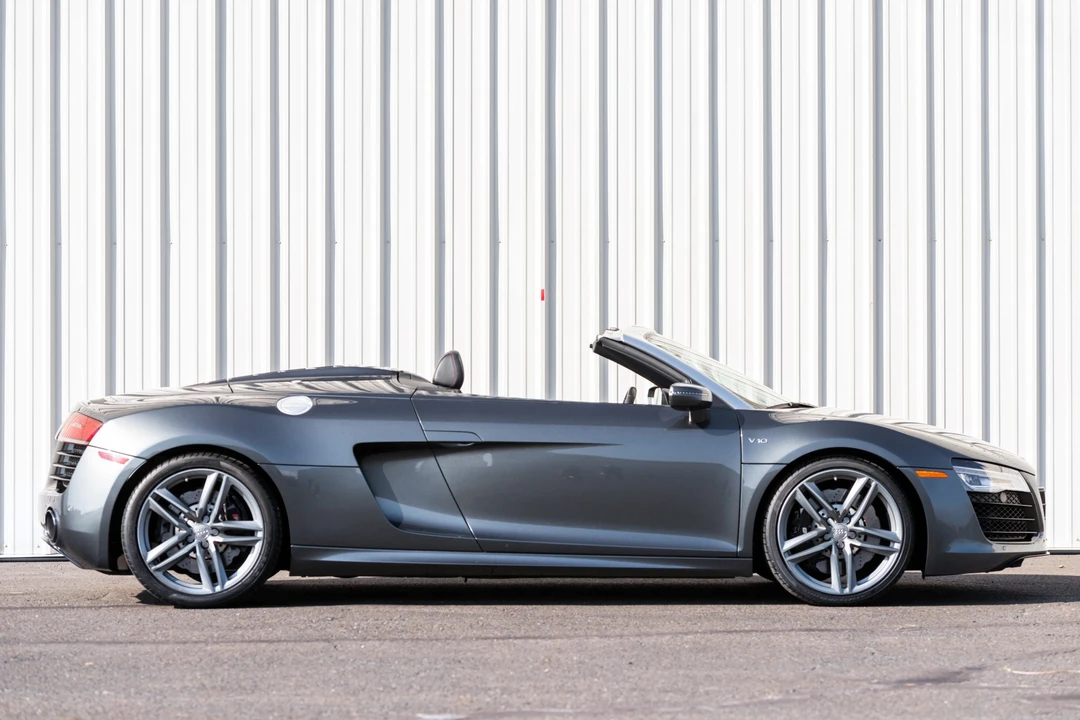 2014 Audi 42 R8 - Image 5 of 31