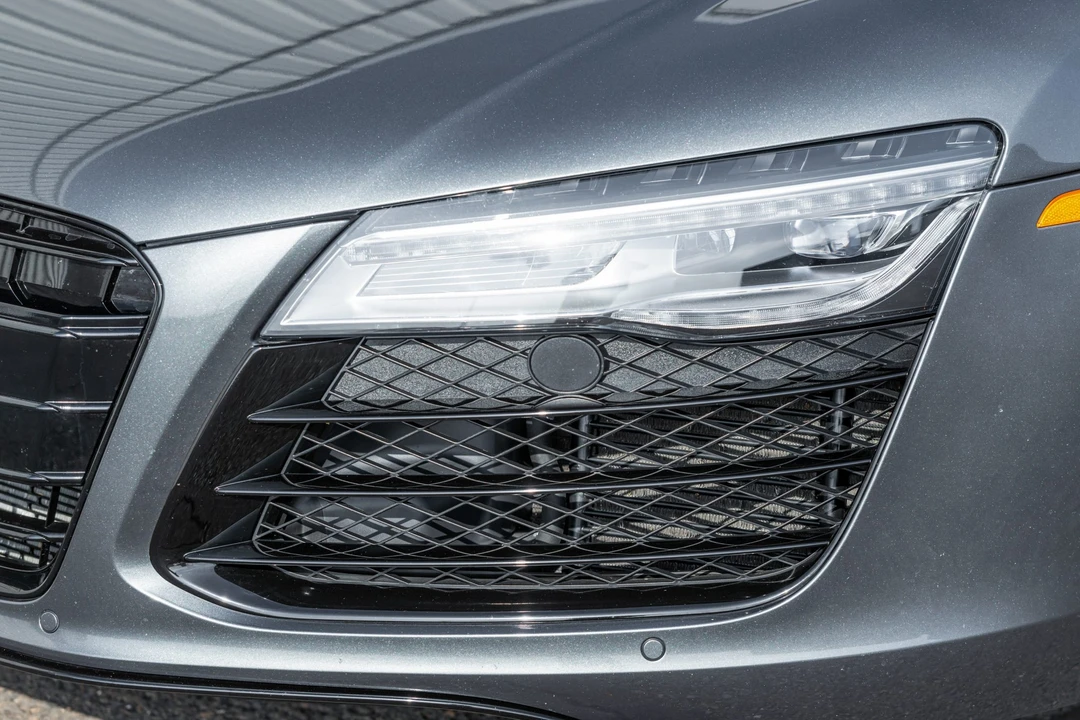 2014 Audi 42 R8 - Image 26 of 31