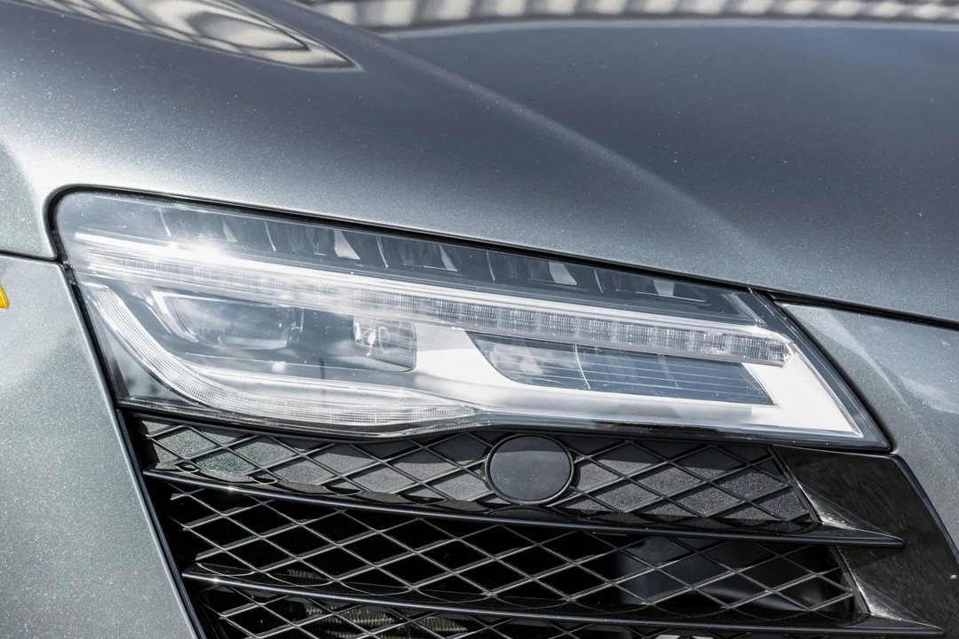 2014 Audi 42 R8 - Image 25 of 31