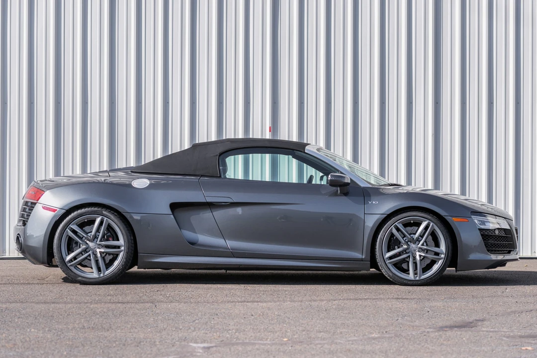 2014 Audi 42 R8 - Image 13 of 31