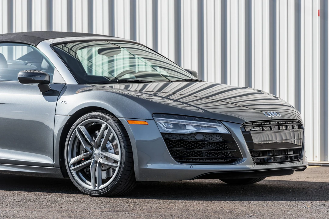 2014 Audi 42 R8 - Image 19 of 31