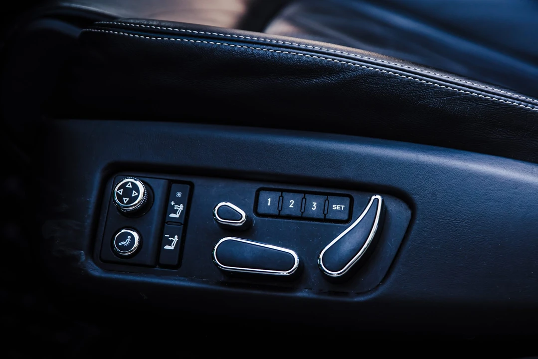 2014 Bentley Continental GTC - Image 25 of 31