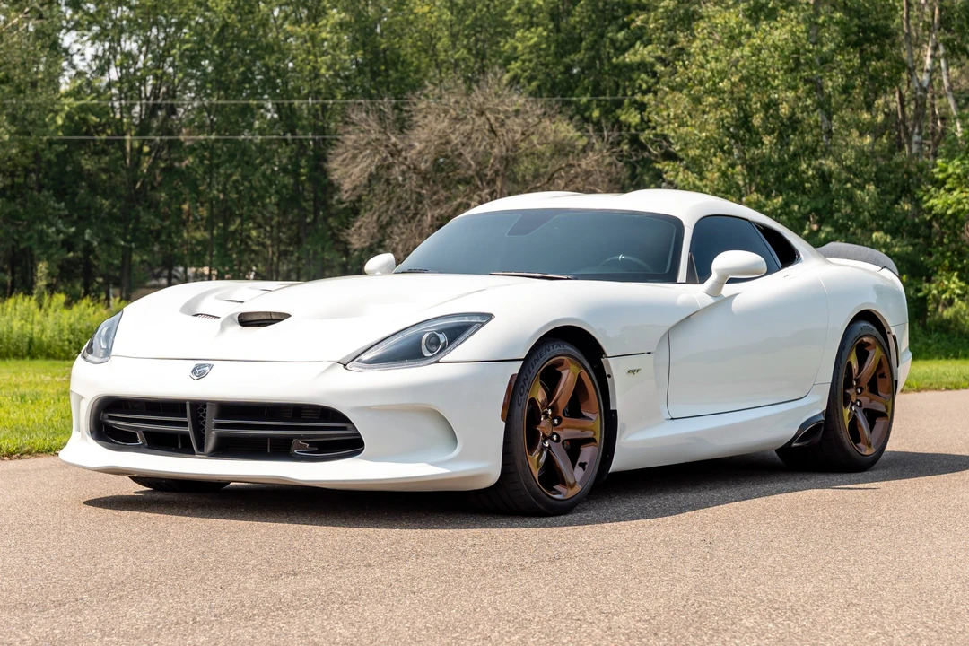 2014 Dodge Viper 5th Gen - Image 2 of 31