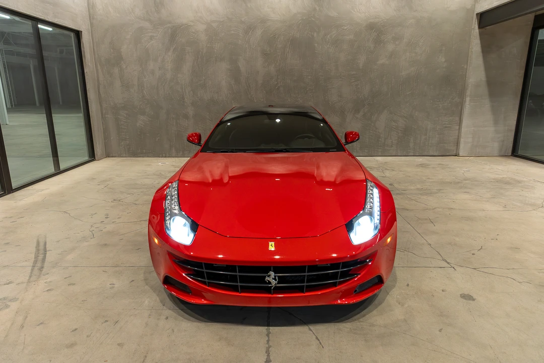 2014 Ferrari FF - Image 15 of 31