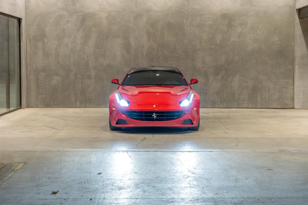 2014 Ferrari FF - Image 12 of 31