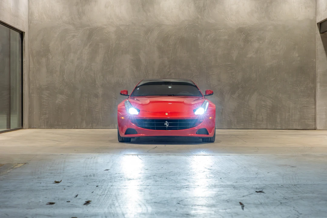 2014 Ferrari FF - Image 13 of 31